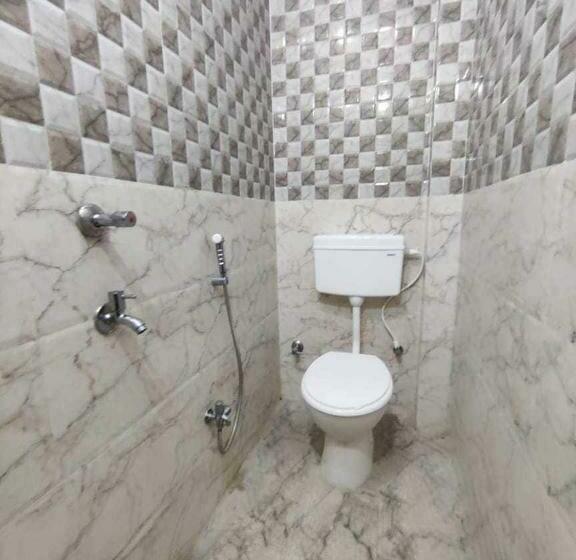 חדר קלאסי לשלושה, Oyo 93190 The Pine & Dine