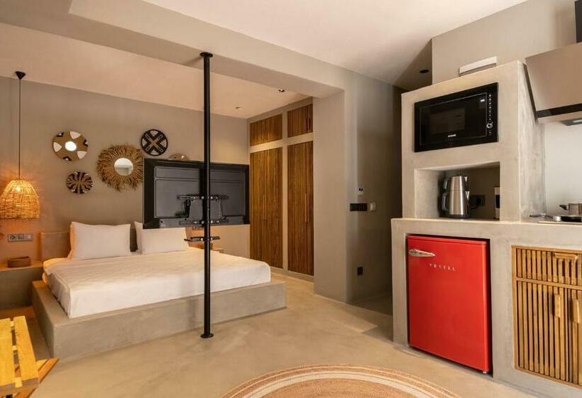 סוויטה דלוקס, Soas Suites