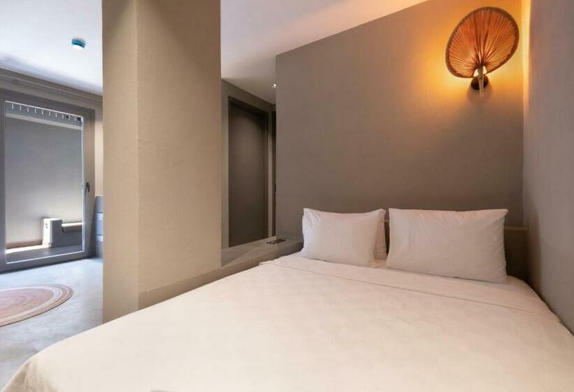 סוויטה דלוקס, Soas Suites