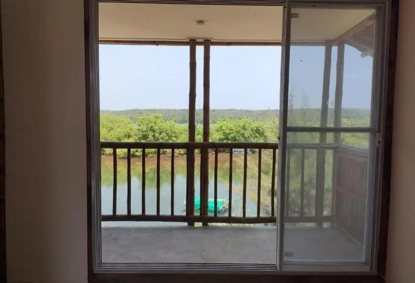 Standard-huone King-vuode, Chivarin Resorts