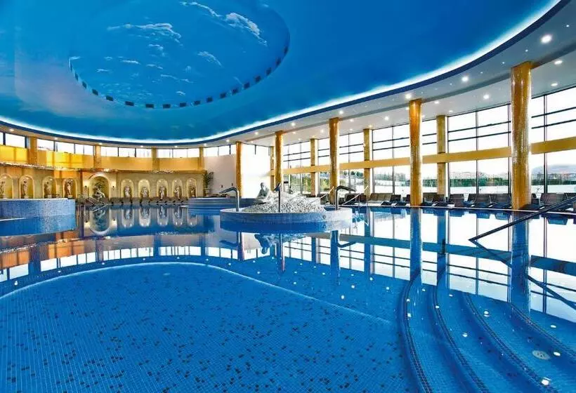 سوییت, A Hoteli   Hotel Izvor