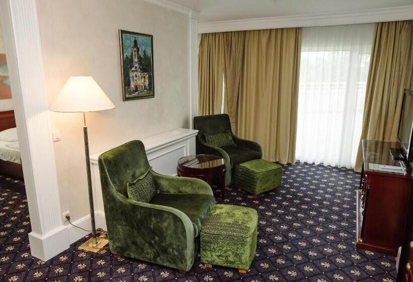 سوییت سوپریور, A Hoteli   Hotel Izvor