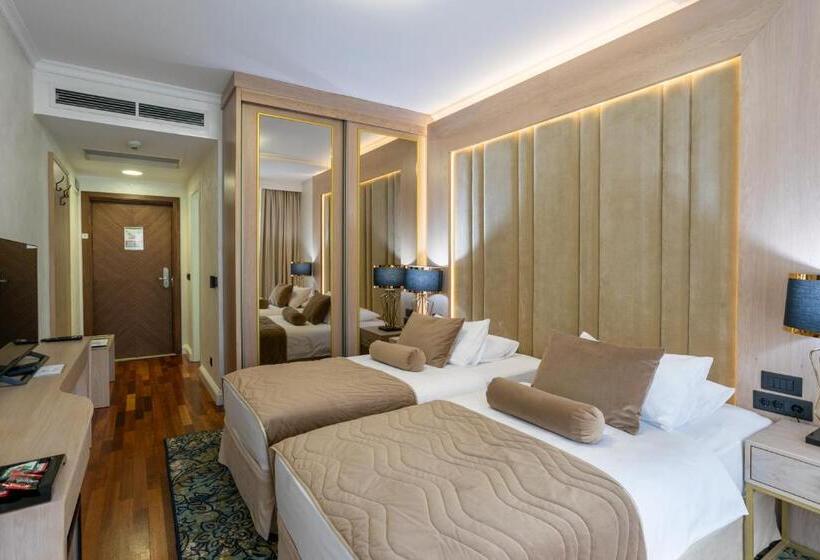 اتاق استاندارد با بالکن, A Hoteli   Hotel Izvor