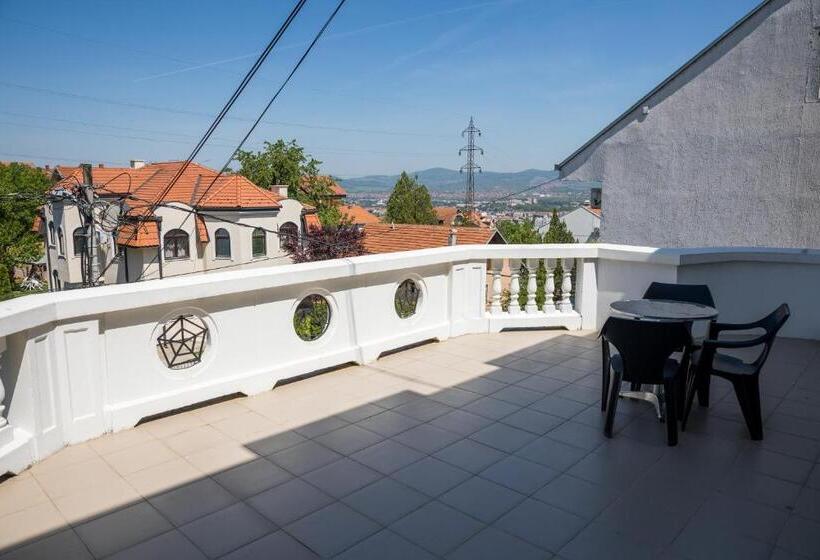 اتاق لوکس سه تخته, Garni Hotel Panorama Lux