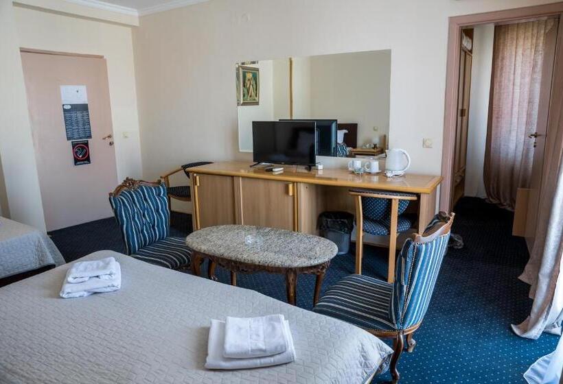 اتاق لوکس سه تخته, Garni Hotel Panorama Lux