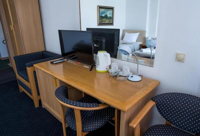 اتاق راحتی سه تخته, Garni Hotel Panorama Lux