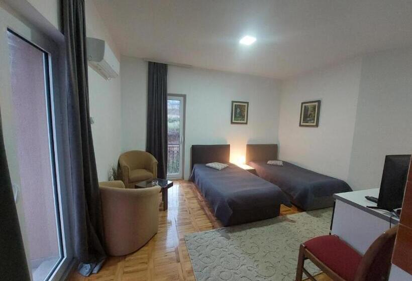 آپارتمان 1 خوابه با بالکن, Garni Hotel Panorama Lux