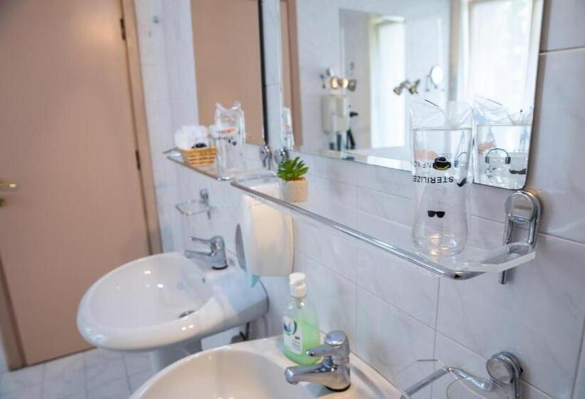 اتاق استاندارد, Garni Hotel Panorama Lux