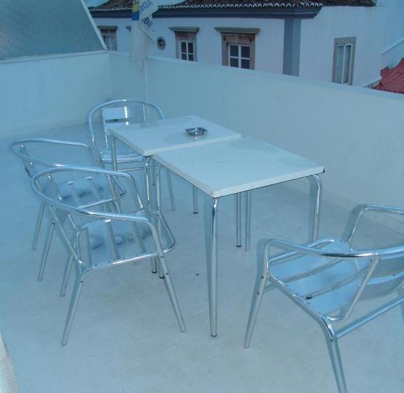 اتاق استاندارد چهار تخته, Adelaide