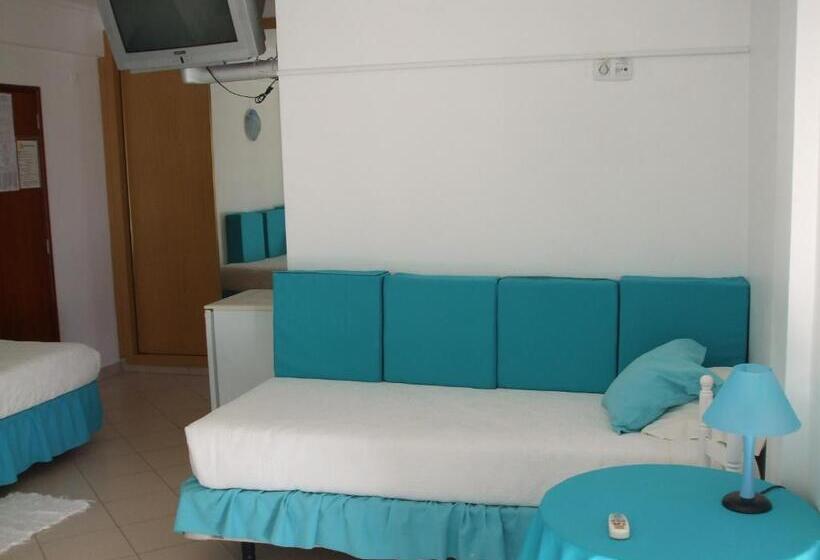 اتاق استاندارد چهار تخته, Adelaide