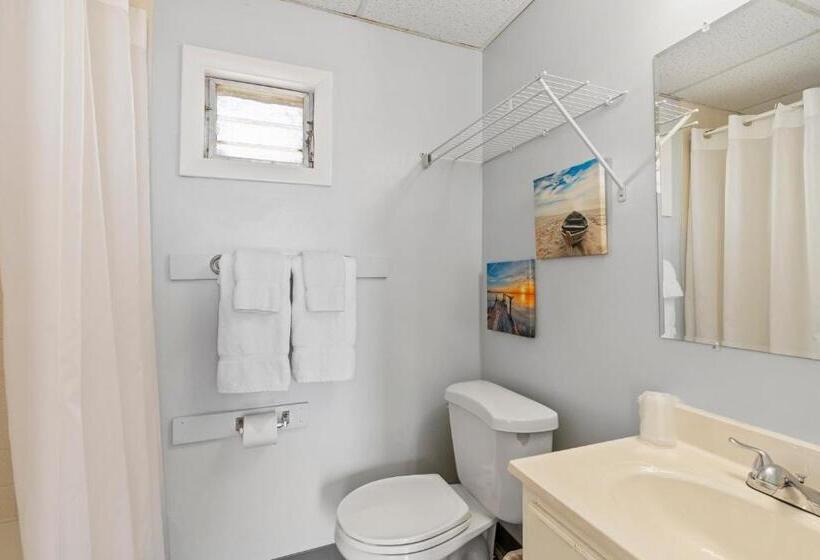 디럭스 스튜디오, Mt Royal Motel