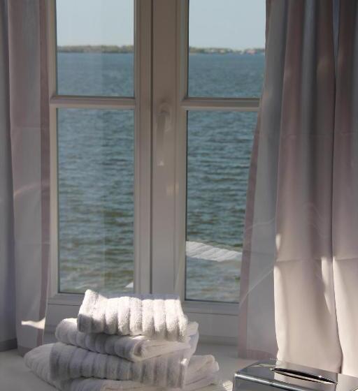 جناح, Hafenresidenz Stralsund