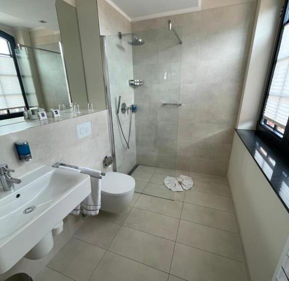 غرفة قياسية مزوَّدة بشُرفة, Hafenresidenz Stralsund