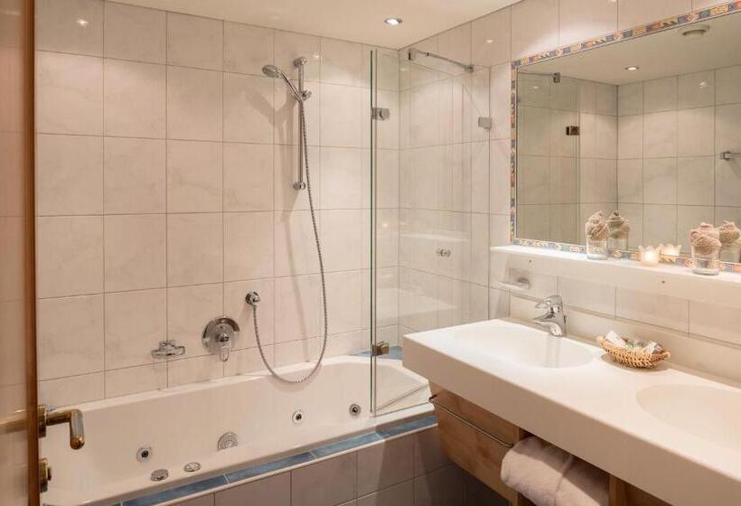 标准三人间, Haus Melitta