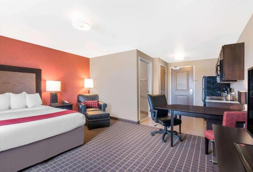 Люкс Deluxe Кровать Кинг, Hawthorn Extended Stay By Wyndham Dickinson