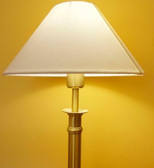 דירת חדר, Járja