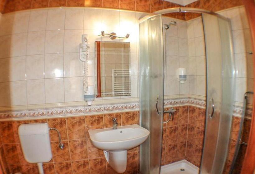 Апартаменты 1 Спальня, Járja