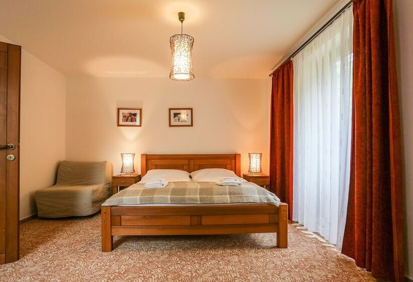 高级套房, Mikulášska Chata