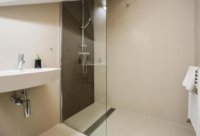 高级套房, Mikulášska Chata