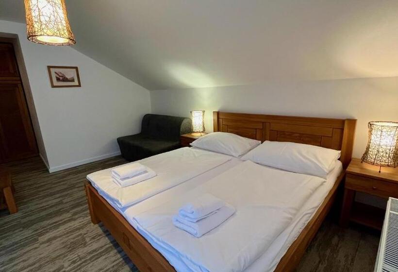 家庭间, Mikulášska Chata