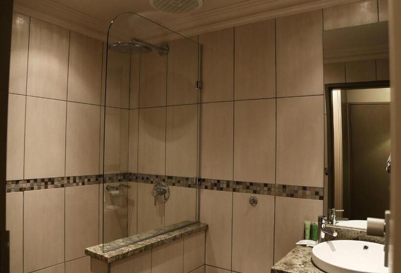 クラシックルーム, Metcourt At Khoroni