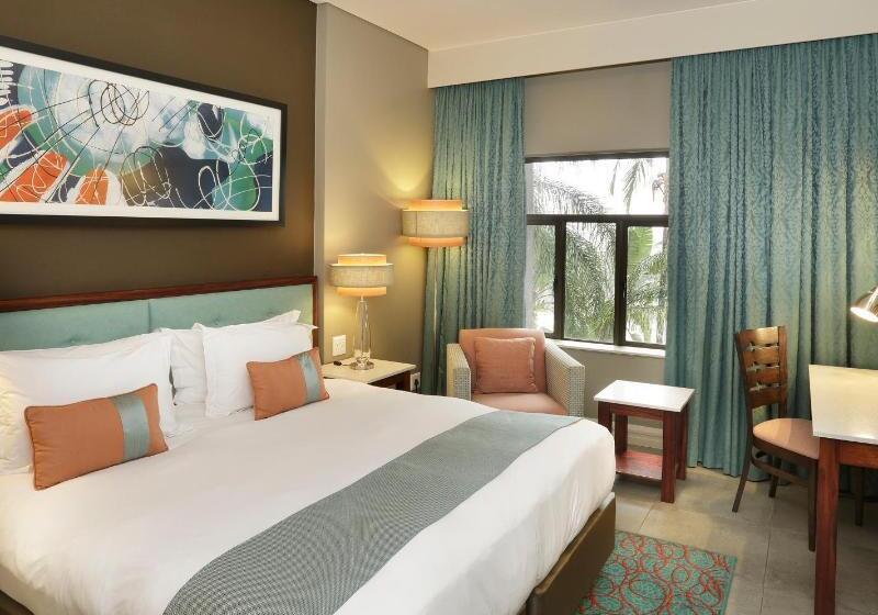 キングサイズベッドのスーペリアルーム, Metcourt At Khoroni