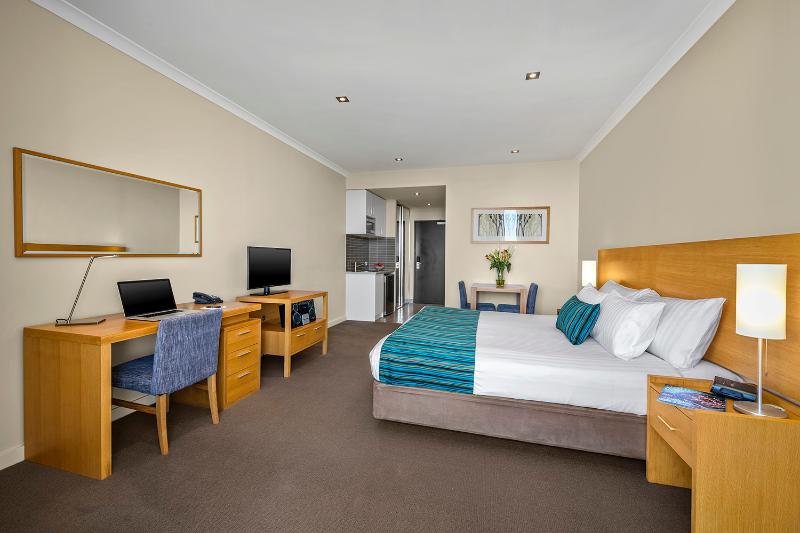 Студия Стандарт, Quest Scarborough