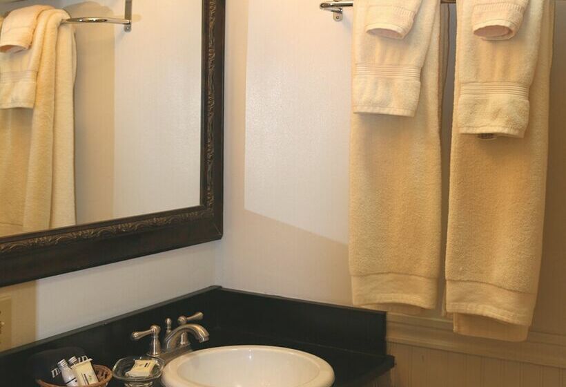 ２ダブルベッドのスタンダードルーム, Youngtown Inn & Restaurant