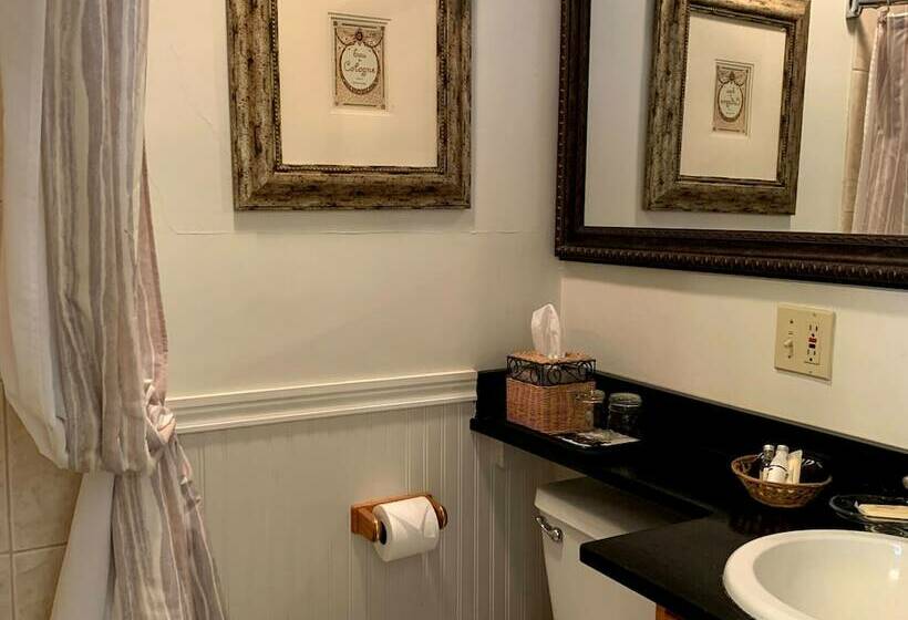 ロマンチックな部屋, Youngtown Inn & Restaurant