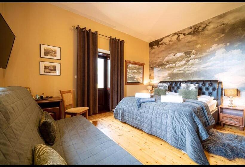 جناح جونيور, Kurhotel Tivoli