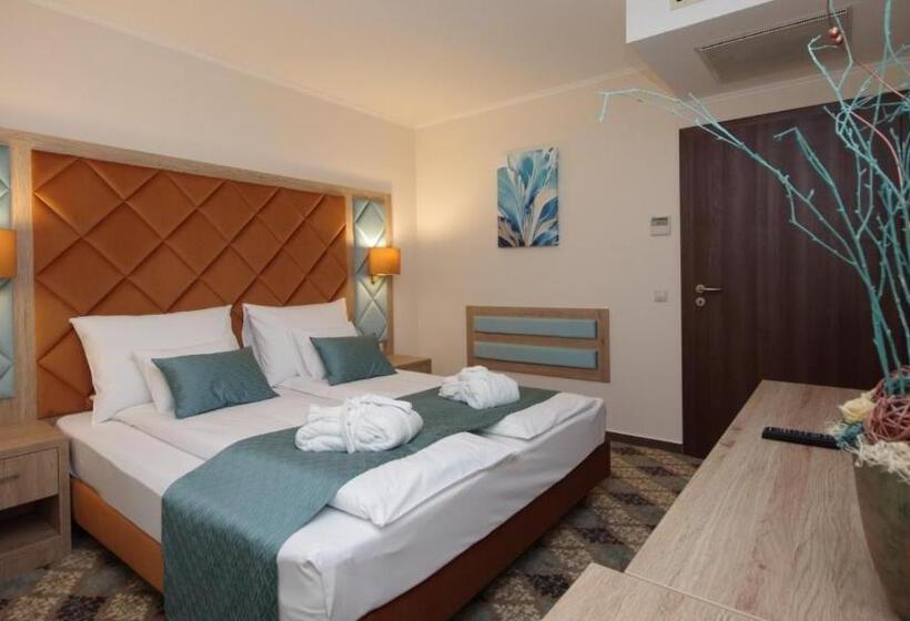 جناح ديلوكس, Wellness Hotel Gyula