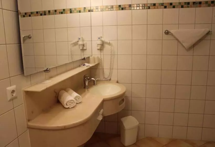 バルコニー付きスタンダードルーム, Genussgasthof & Hotel Beim Krutzler