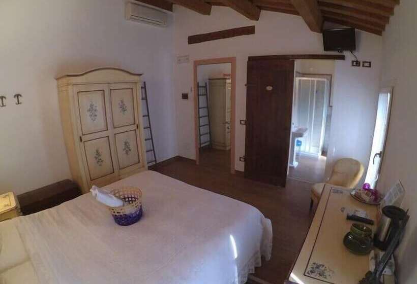 اتاق سوپریور, Ai Frutti Di Una Volta B&b