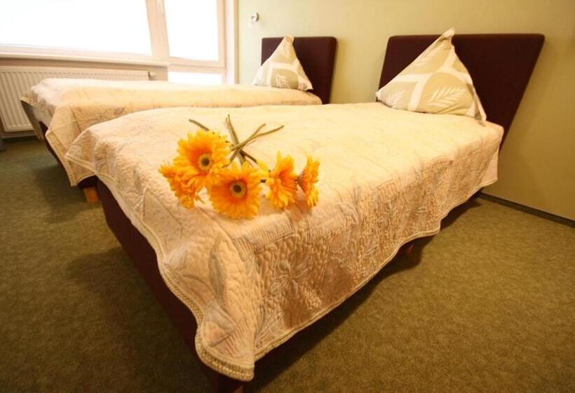 اتاق استاندارد, Aismares