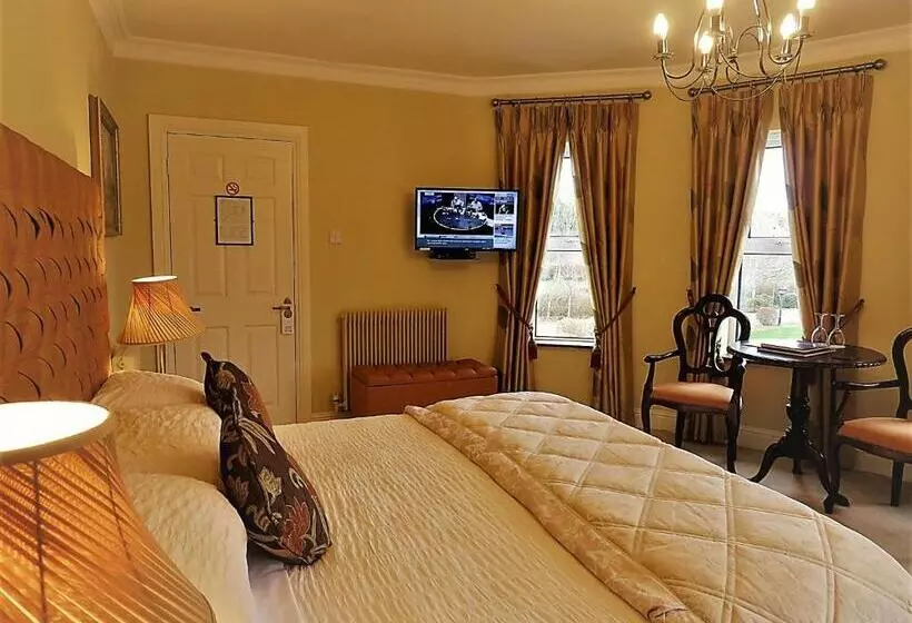 اتاق لوکس با تخت بزرگ, Brook Manor Lodge