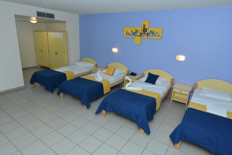 اتاق استاندارد چهار تخته, Centre International De Sejour