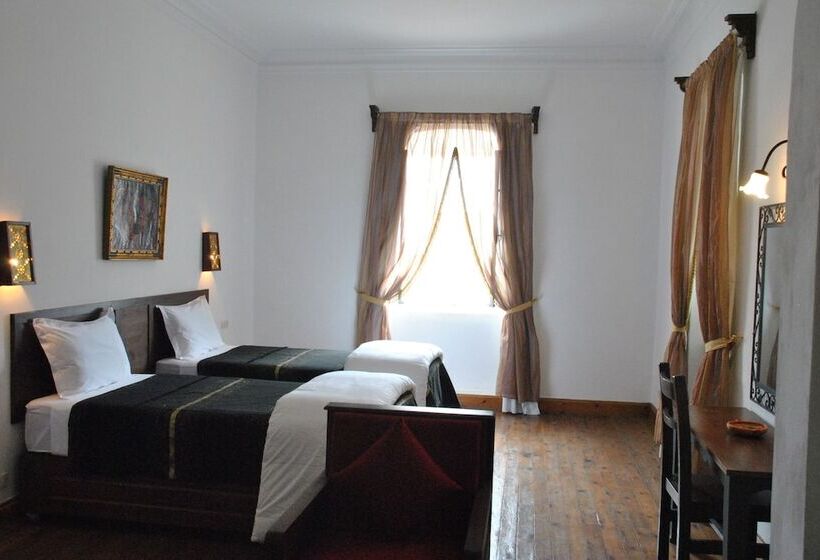 סוויטה דלוקס, Dar Mouima