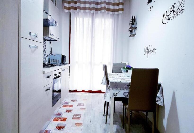 اتاق استاندارد چهار تخته, La Vecchia Reggio