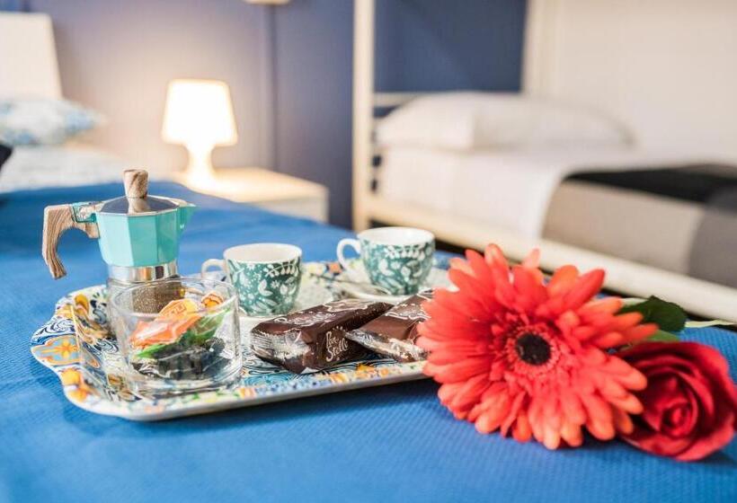 اتاق استاندارد چهار تخته, La Vecchia Reggio