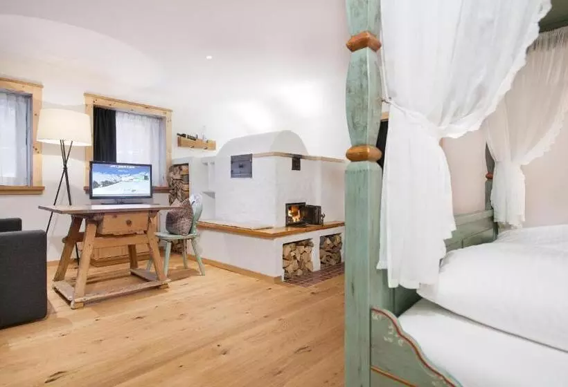 سوییت, Mondschein Hotel And Chalet