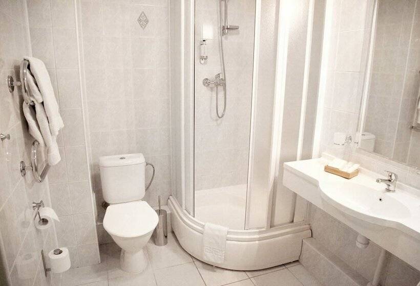 اتاق خانوادگی, Nykščio Namai & Spa