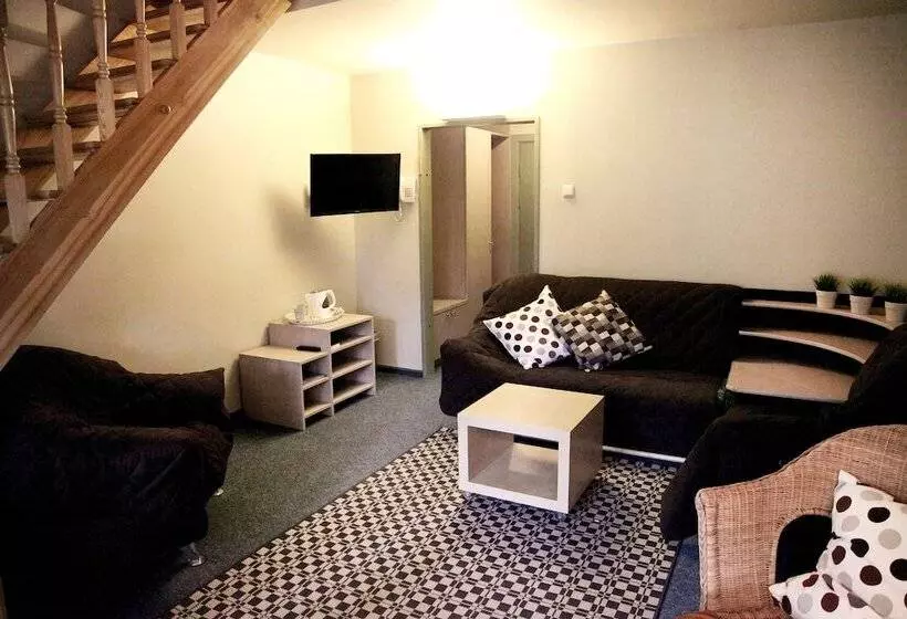 اتاق خانوادگی, Nykščio Namai & Spa