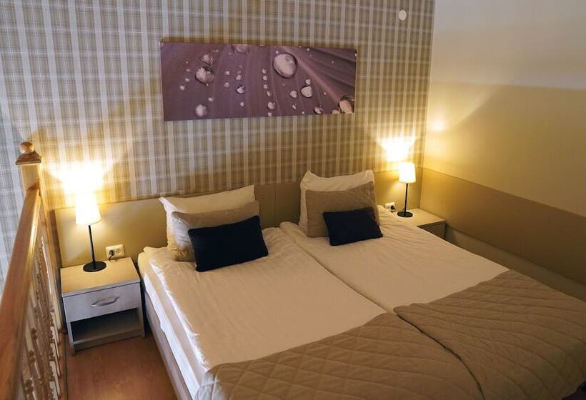 اتاق خانوادگی, Nykščio Namai & Spa