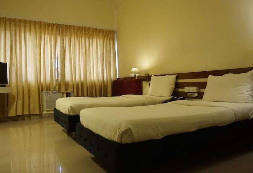 エコノミールーム, Poonja International