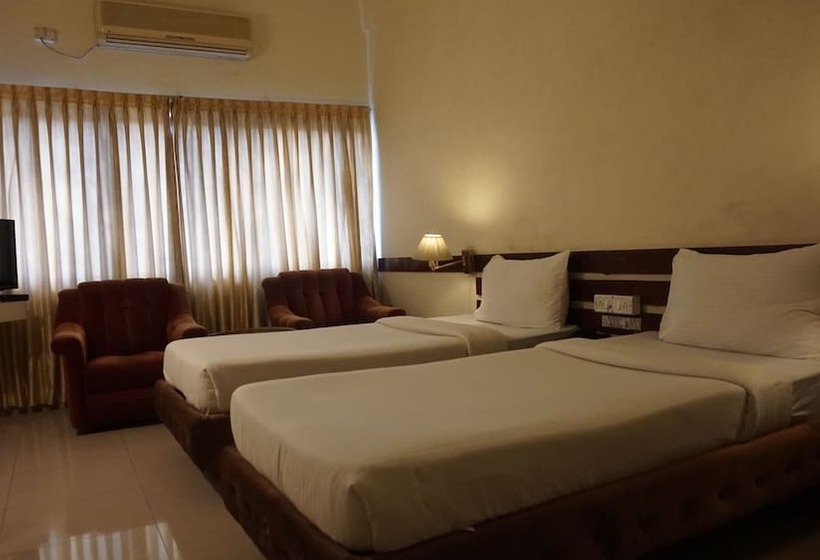 エコノミールーム, Poonja International