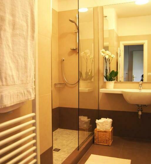 スタンダードスタジオ, Residenze Al Colle Dei Pini