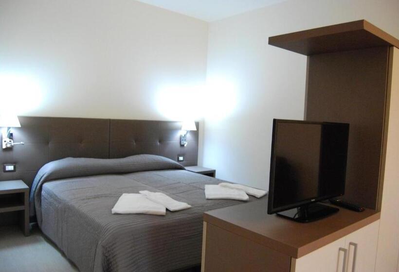 スタンダードスタジオ, Residenze Al Colle Dei Pini