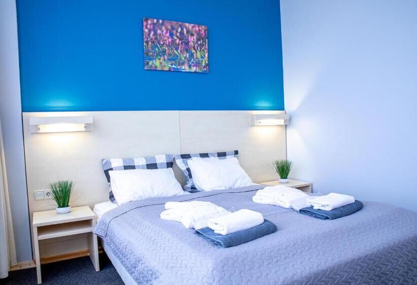 سوییت, Rija Bauska