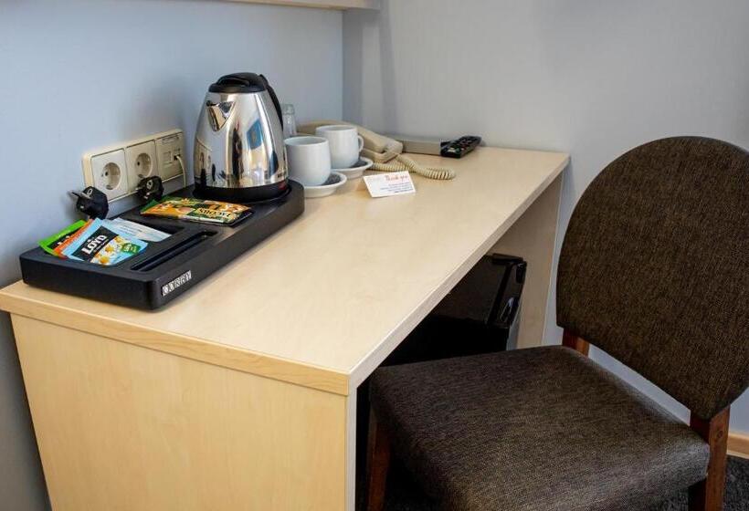 اتاق سوپریور, Rija Bauska