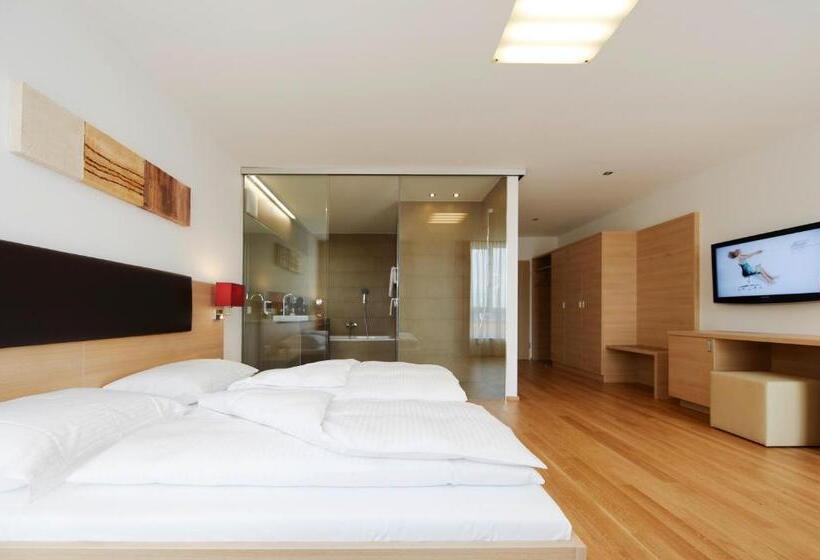 Полулюкс, Sternen Hotel Wolfurt